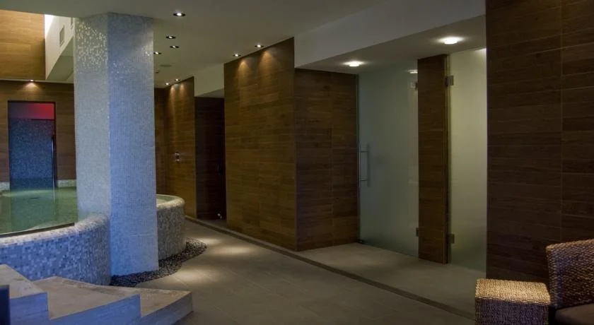Hotel Columbia