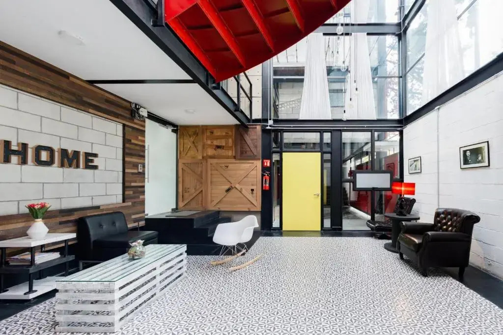 Cozy Loft with Balcony