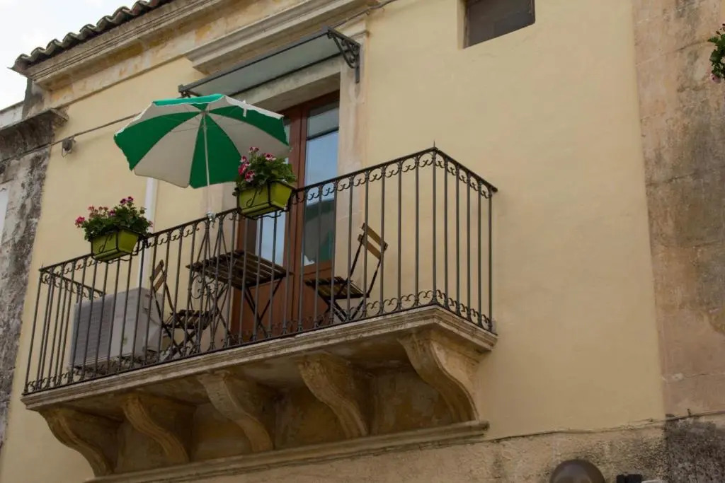 Noto Bedda BedBreakfast