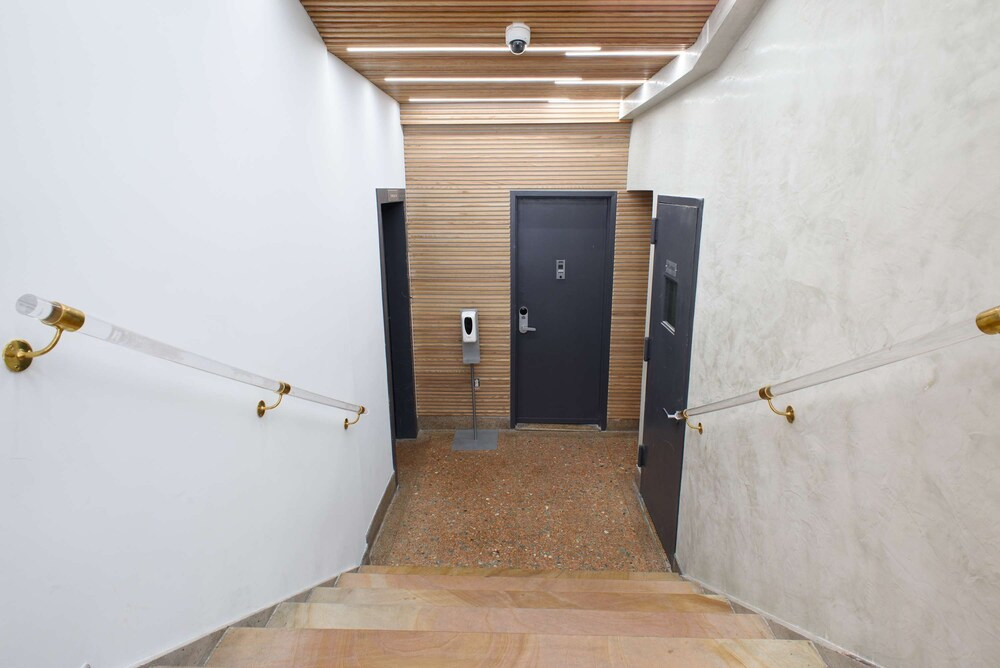 75-3c Brand New Duplex 3BR W D in the Unit