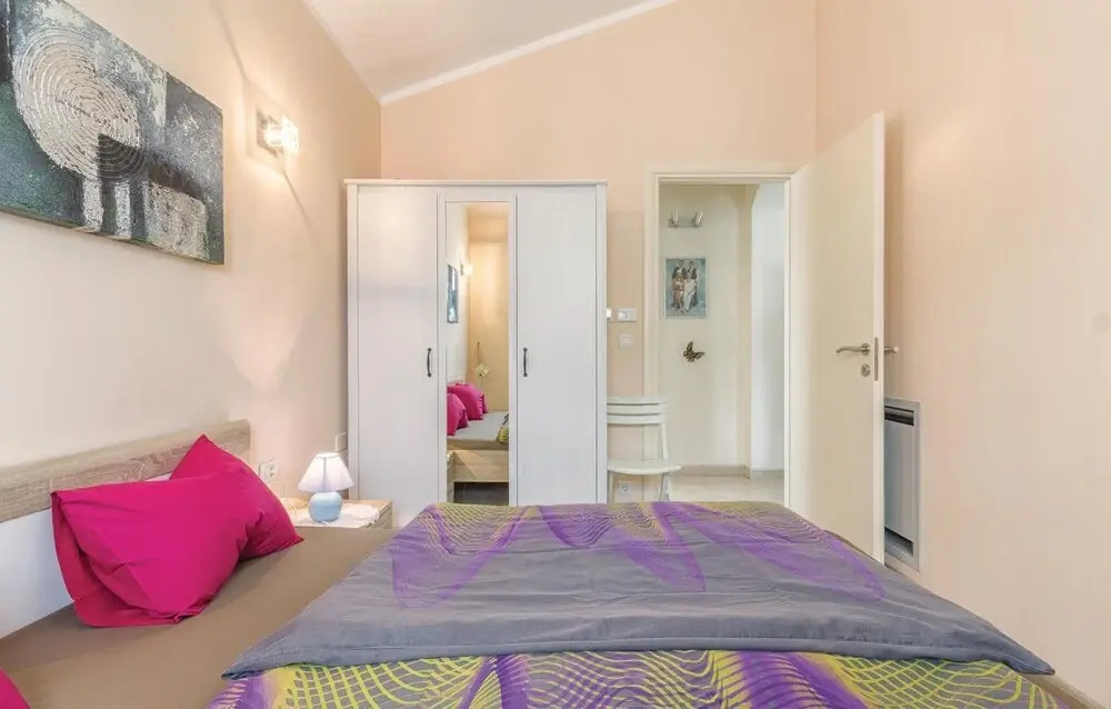 Awesome Home in Peroj With Wifi and 4 Bedrooms