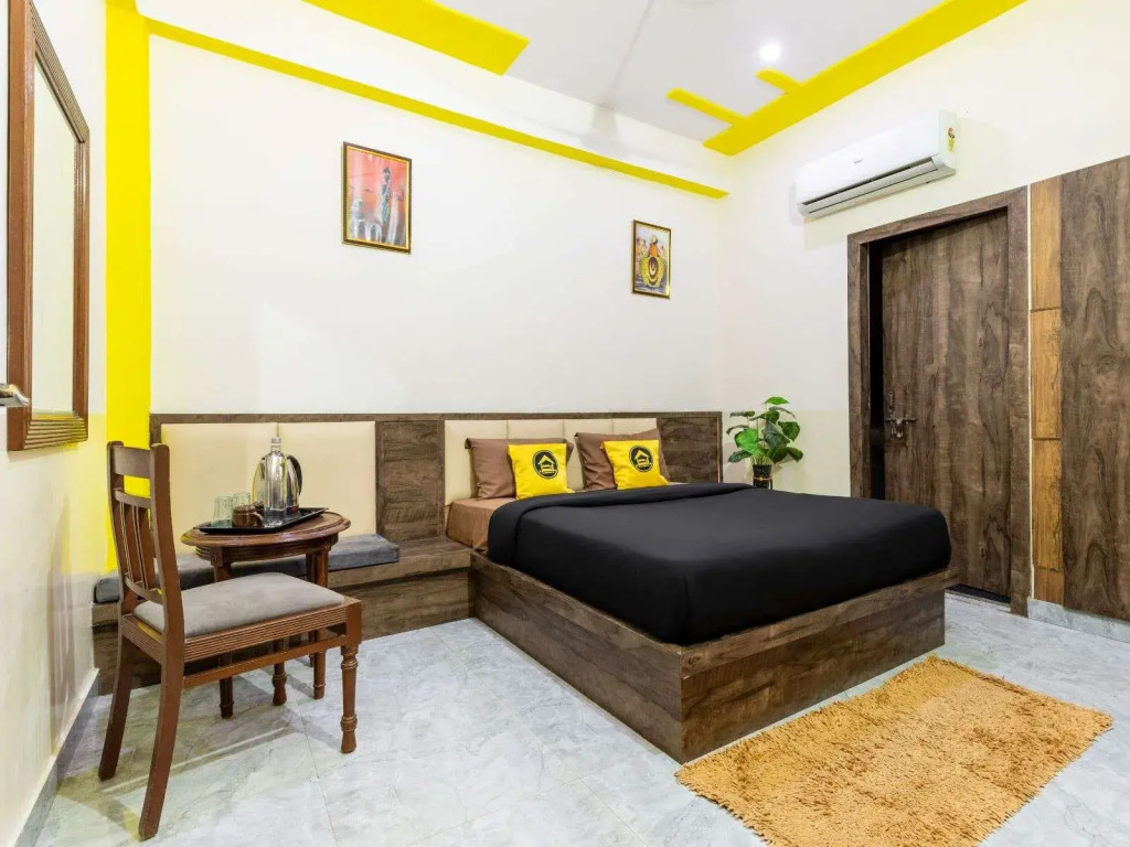 The Hosteller Agra