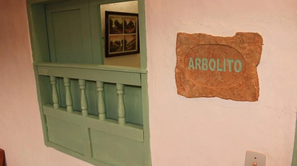 Color de Hormiga Hostel