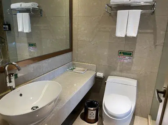 Vienna Hotel (Lishui Qingtian High-Speed Railway Station Branch)