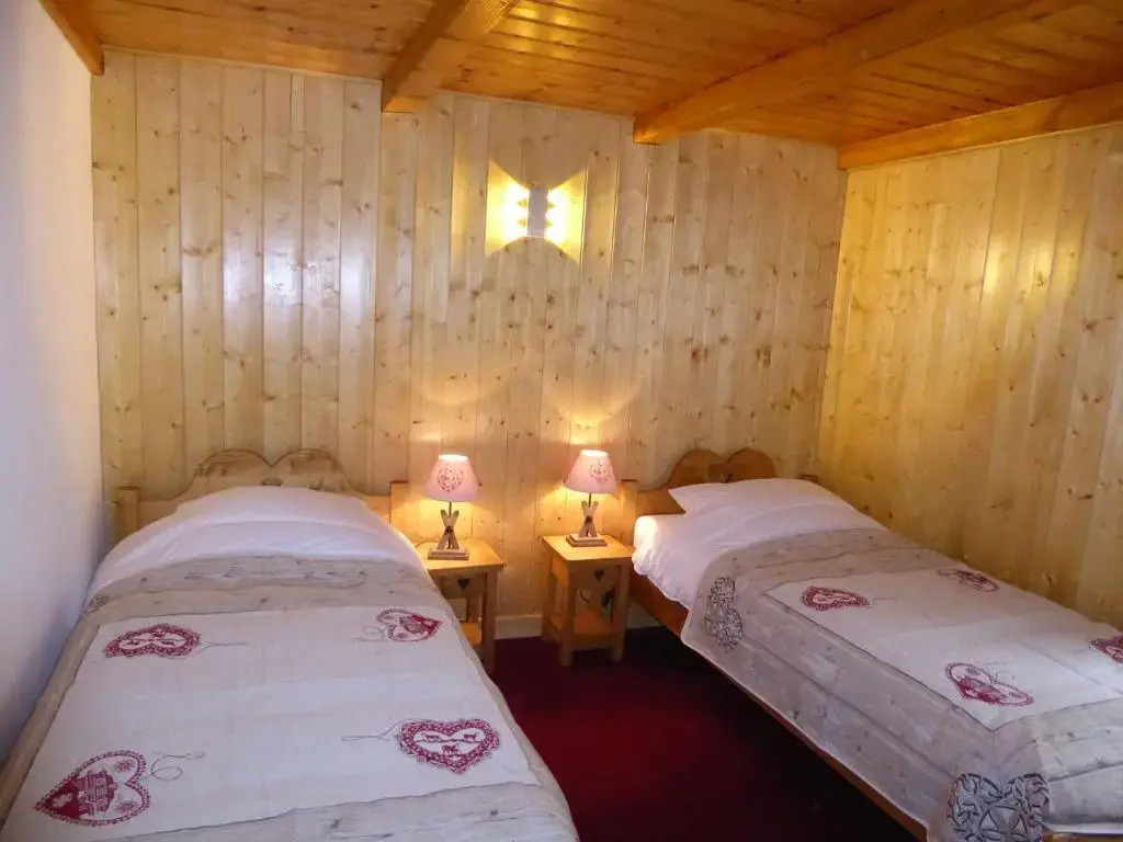 Charmant chalet en pierre pour 6 pers. à Pralognan-la-Vanoise - FR-1-464-16