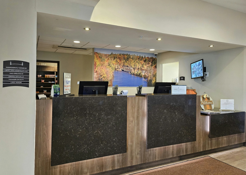 Staybridge Suites Marquette by IHG