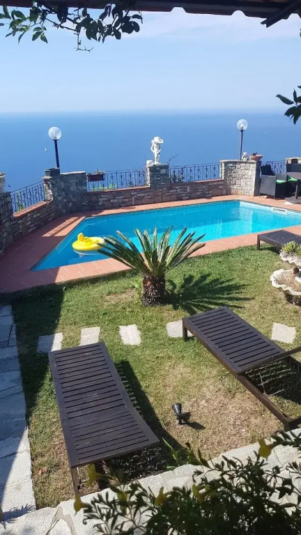 Villa with 3 Bedrooms in Imperia, with Wonderful Sea View, Private Pool, Enclosed Garden - 3 Km From the Beach