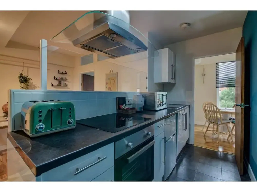 Stylish and Charming City Centre apt for 6