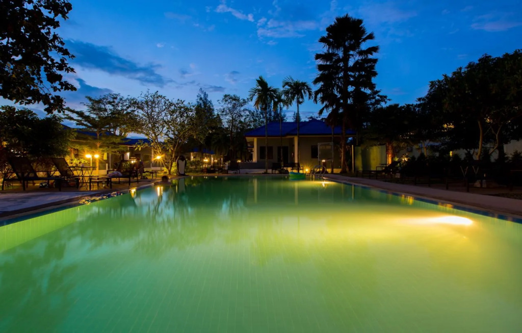 Praewa Villas Naiyang Phuket