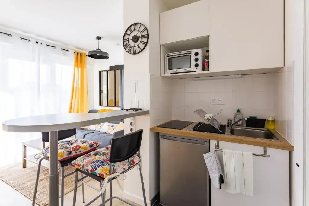 L'IVOIRE - Joli appartement - 1 chambre avec balcon et 1 place de parking