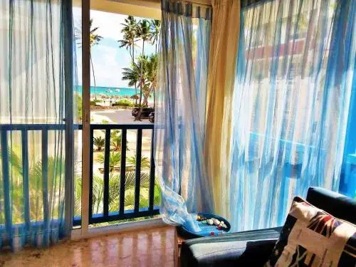 Beach Villas & Apartments Larimar