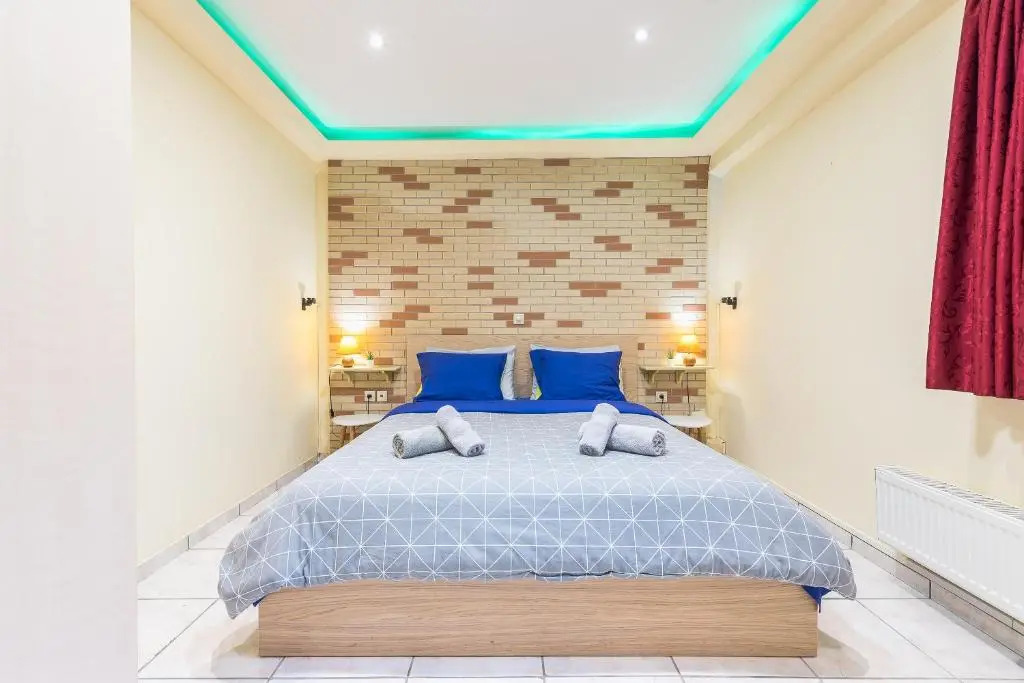 Amazing Apartment Pallini - Near Airport & Metro