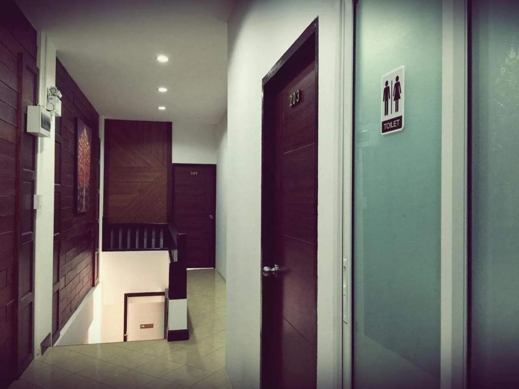 BB House Budget & Boutique