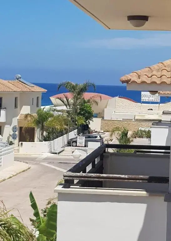 PERNERA 33 Beach House