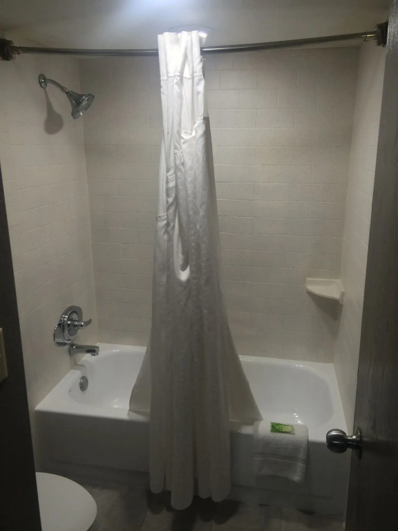 Holiday Inn Express & Suites Fayetteville University of Arkansas Area by IHG