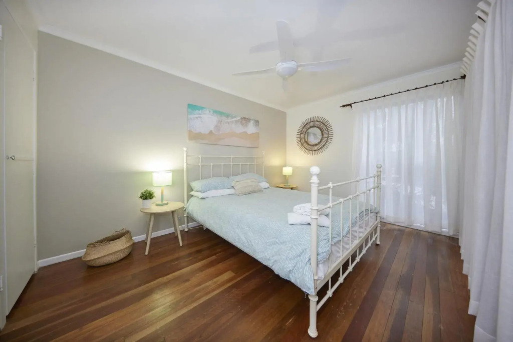 Straddie House