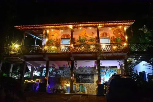 Surftopia Surf House