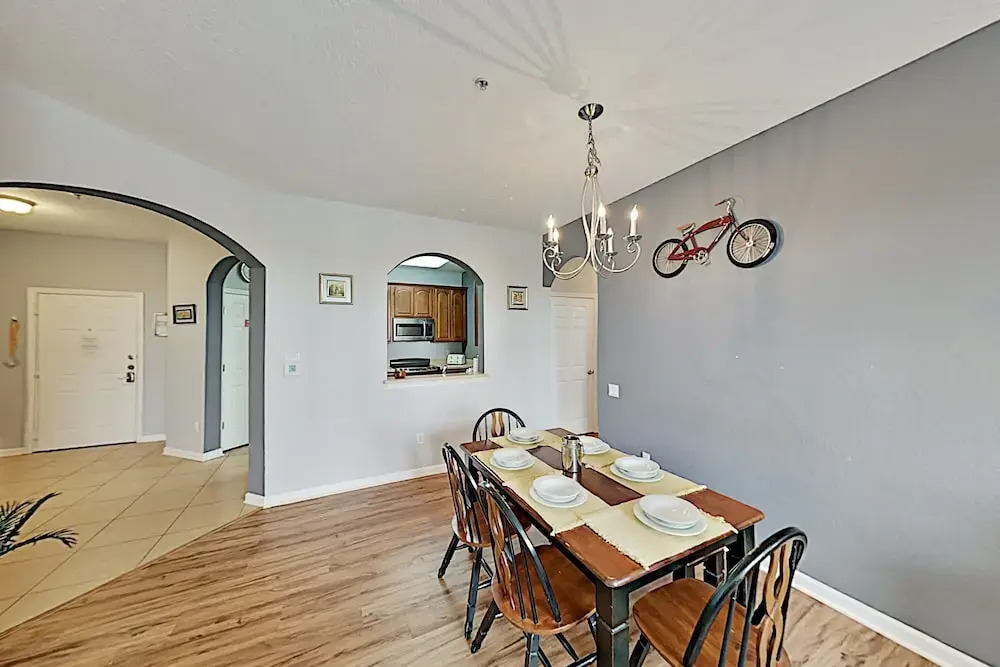 Chic Vista Cay Getaway On Universal W/ Pools & Gym 3 Bedroom Condo