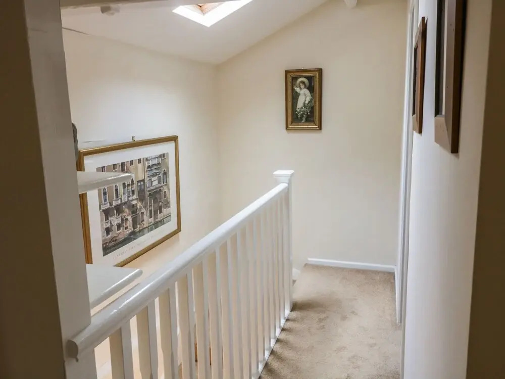 Dinsdale House