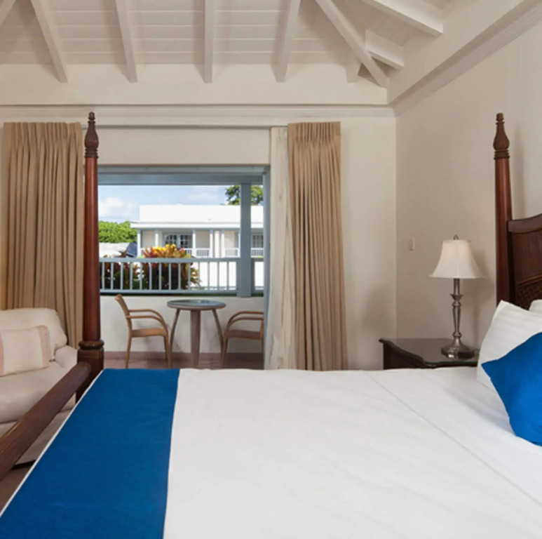 Savannah Beach Club Hotel