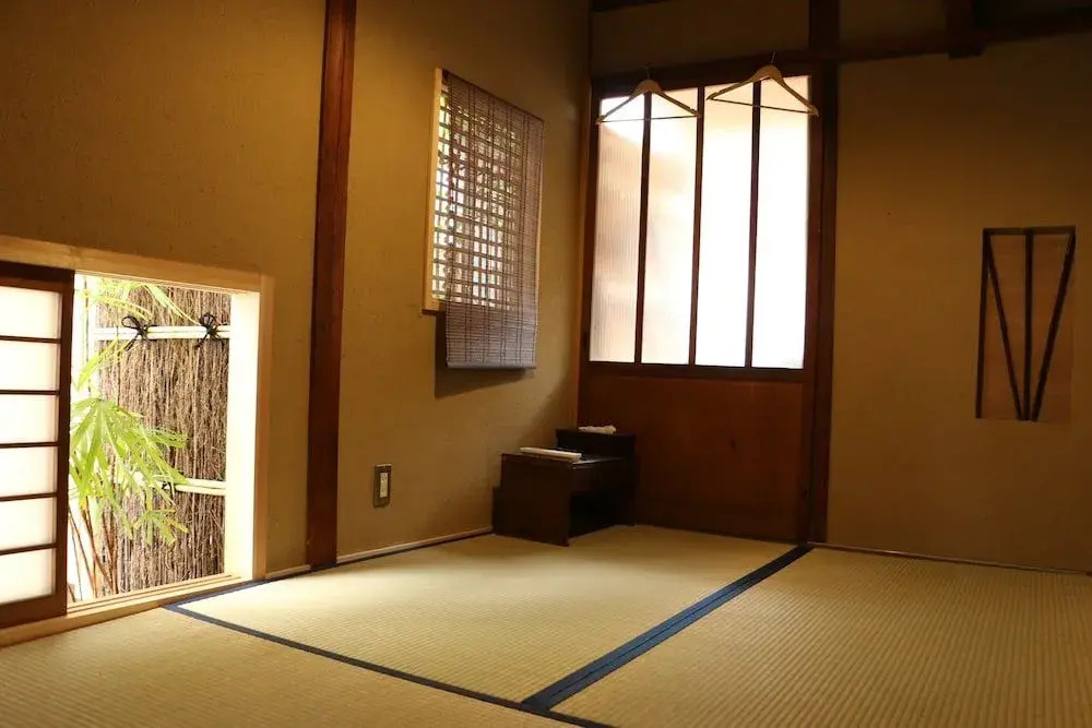 Hibari Hostel