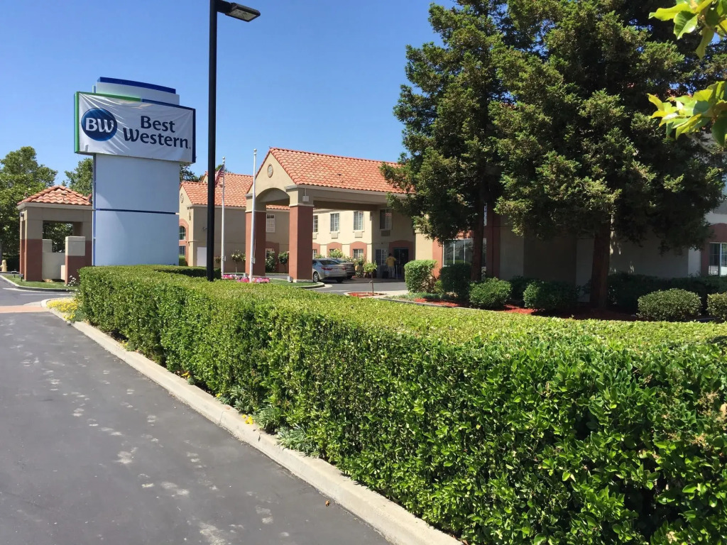 Best Western Brentwood Inn