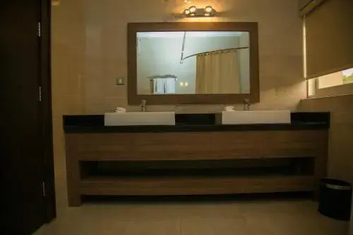 Consort Luxury Suites
