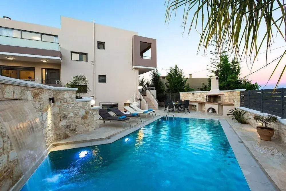 Peris Villa