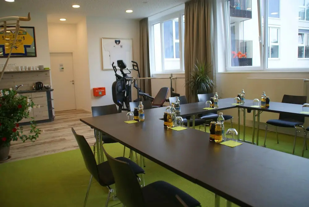 Aparthotel Backstage