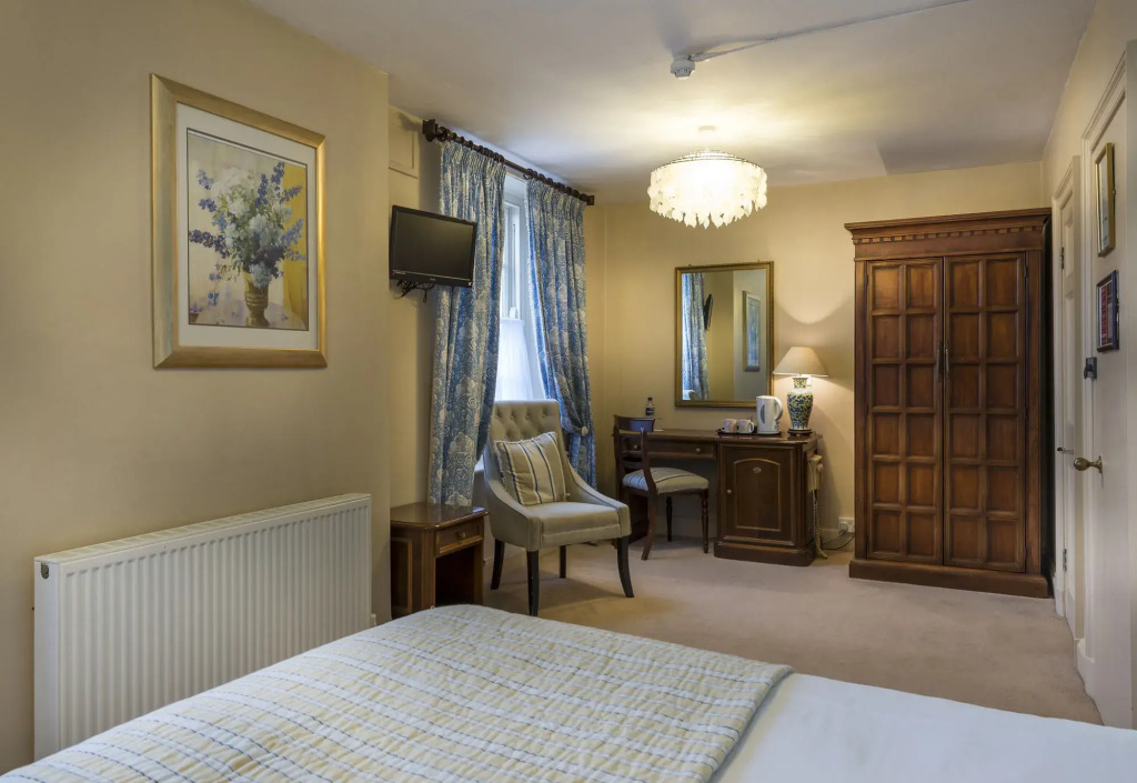 The Golden Fleece Hotel, Thirsk, North Yorkshire - The Coaching Inn Group
