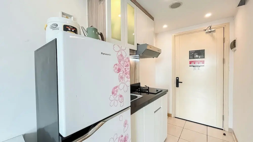 Modern Living Studio Room Apartment M-Town Residence