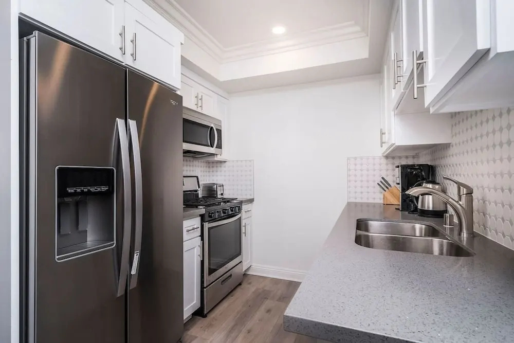 Brand NEW Luxury 3bdr Townhome In Silver Lake