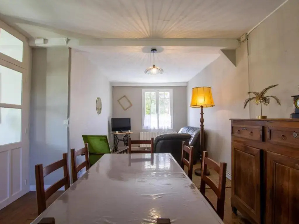 Gite Bourdeilles, 4 pièces, 6 personnes - FR-1-616-201