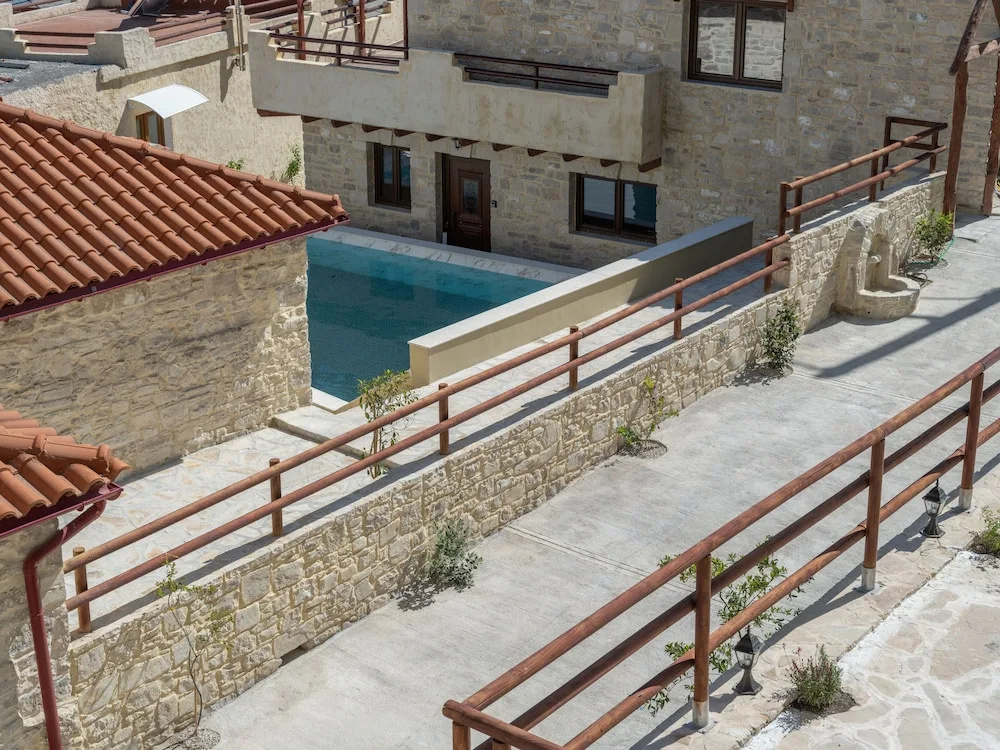 Draganigo Luxury Stone Houses