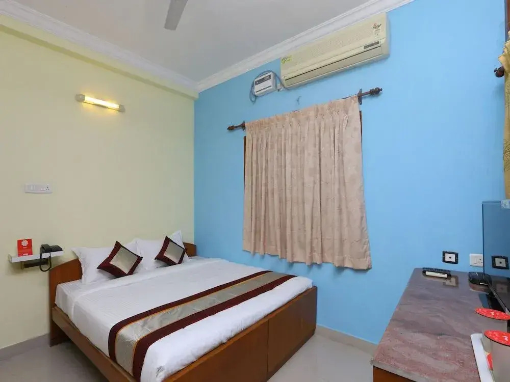 OYO 14091 Surabhi House Stays and Resorts