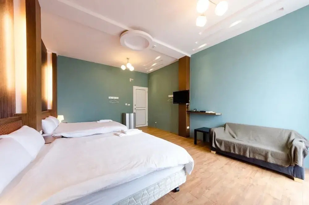 Snore Inn