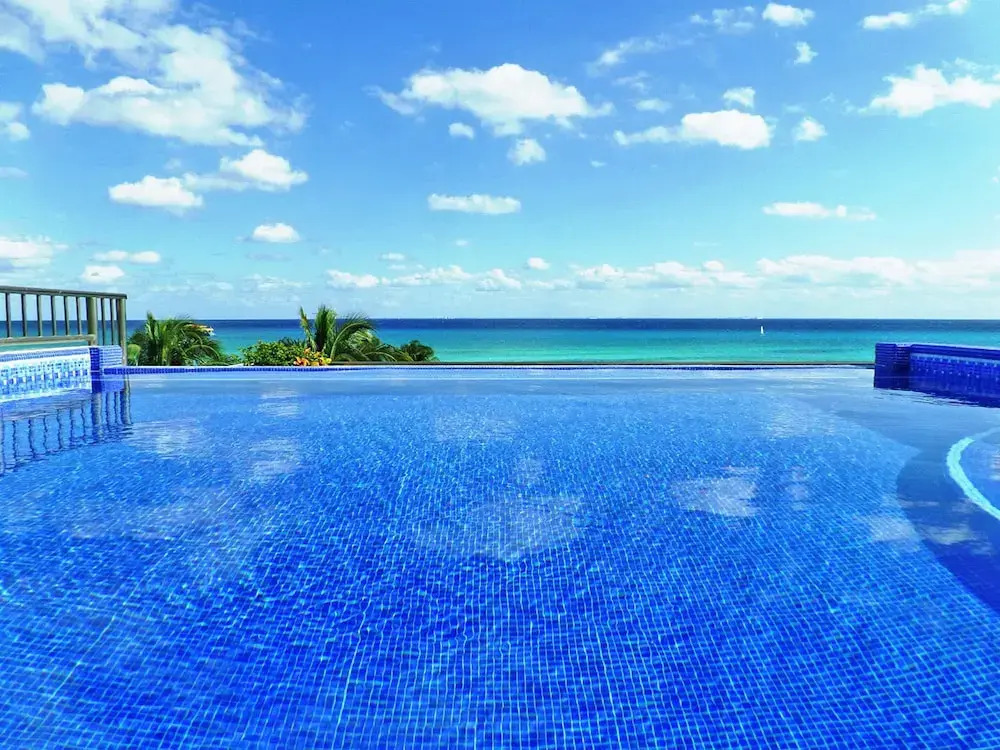 Izcalli Luxury Villa