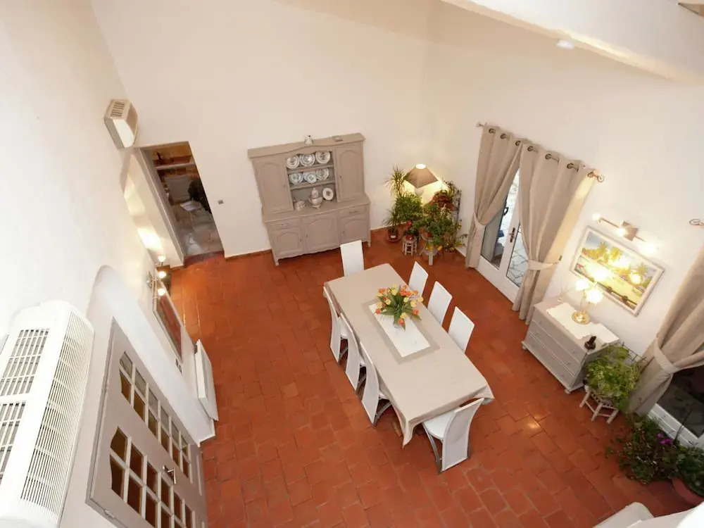 Villa in Bagnols with Pool & Near Nature Parks