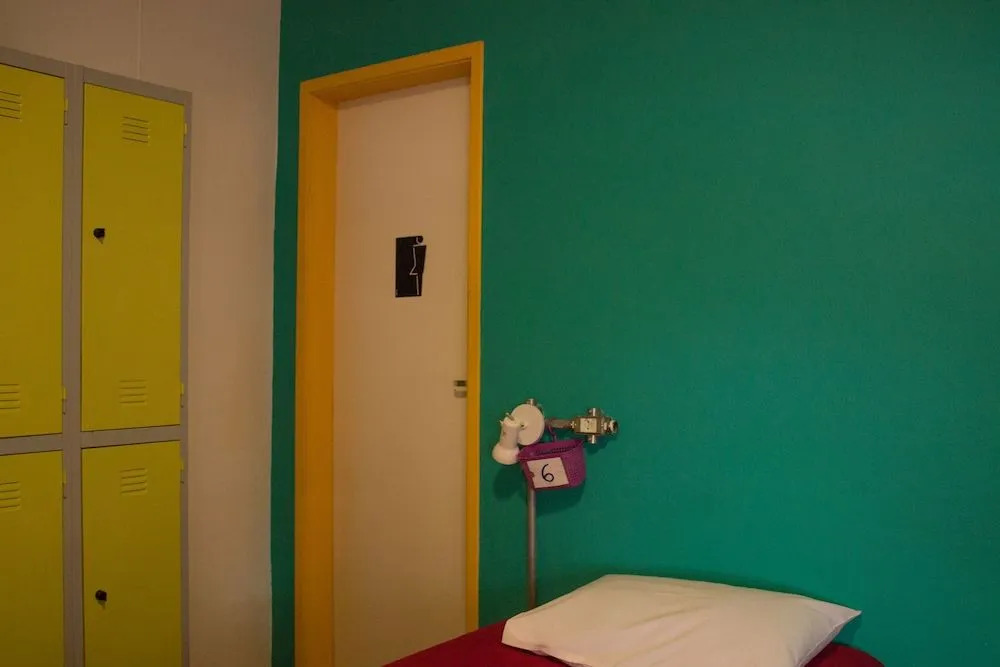 Hostel Alice