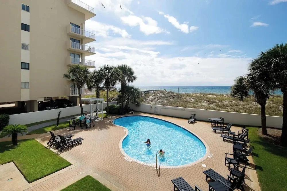 Dune Pointe 402 - Shells, Surf & Sea Turtles