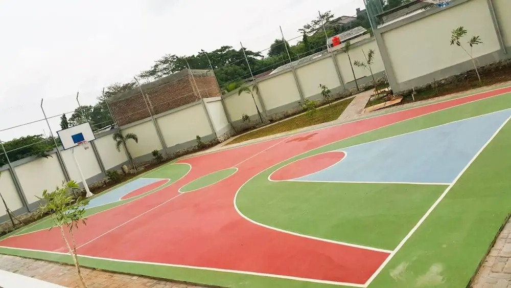 2 Bedrooms at Gading Greenhill Apartment by Travelio