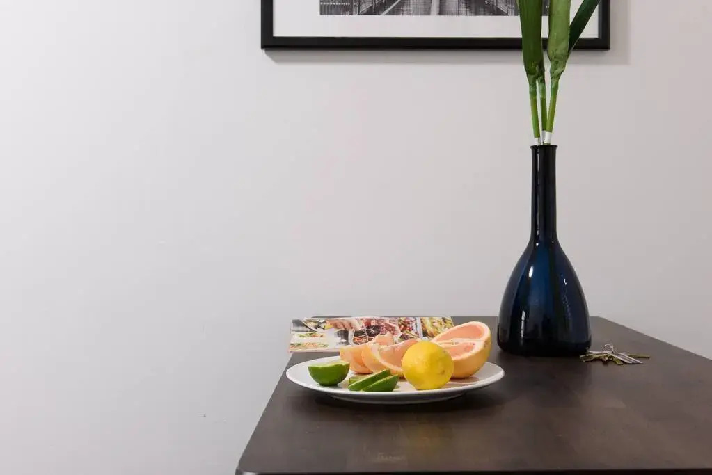 1571-2n New Furnished 2BR Cpark Subway 2 Blocks