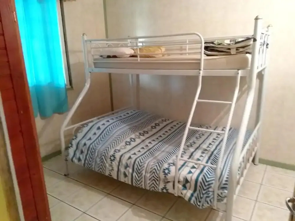 House with 4 Bedrooms in Cilaos, with Wonderful Mountain View, Enclosed Garden And Wifi - 40 Km From the Beach