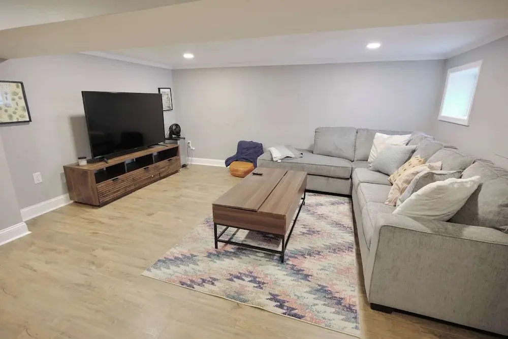 Terrific Family Townhouse + Parking x 2 Cars