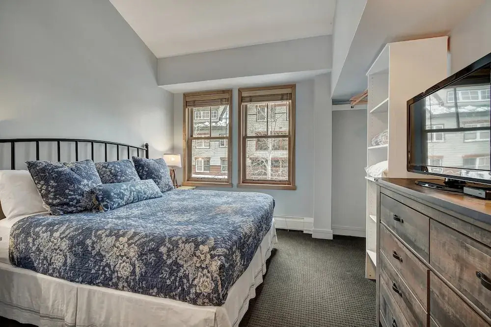 Fantastic Mountain Home Near Ski Lifts 3 Bedroom Condo