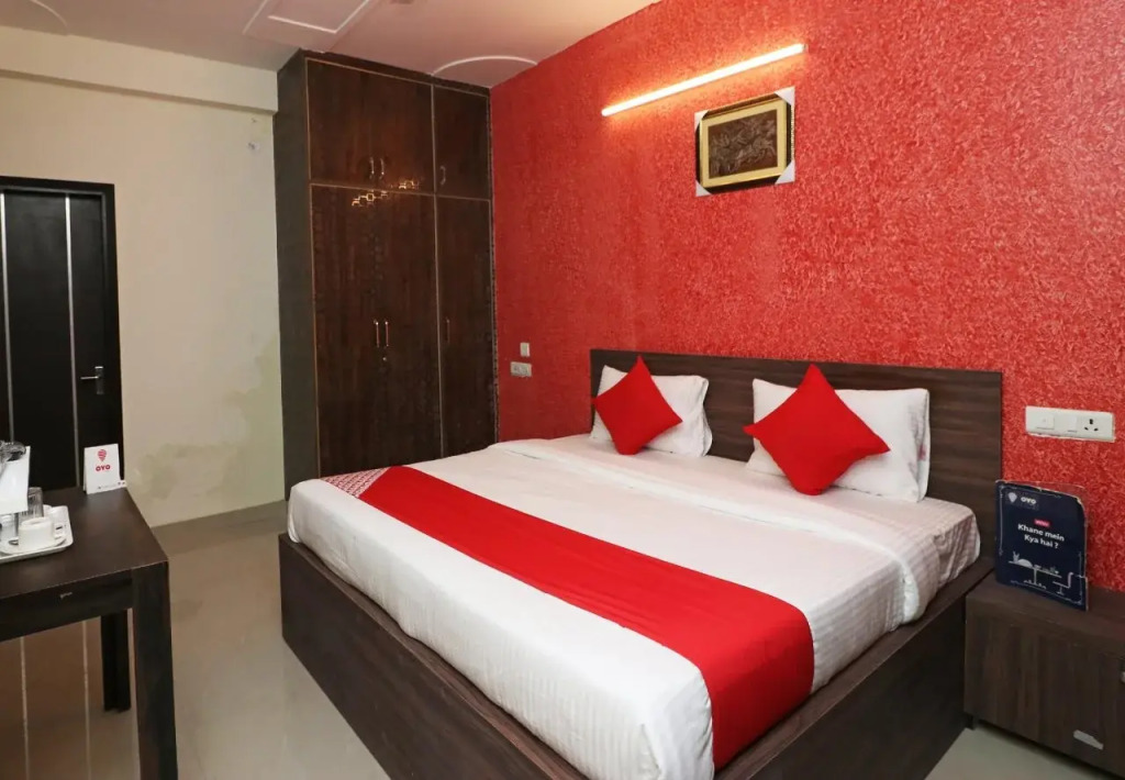 Live Inn By OYO Rooms