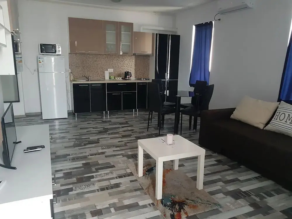 SummerHouse Apartments