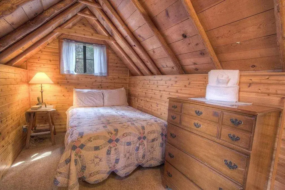 Zephyr Cabin home