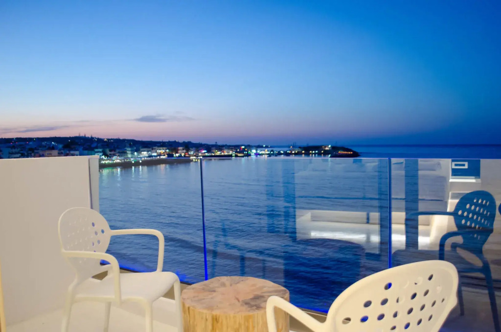 Kahlua Sea View Suites - Adults Only