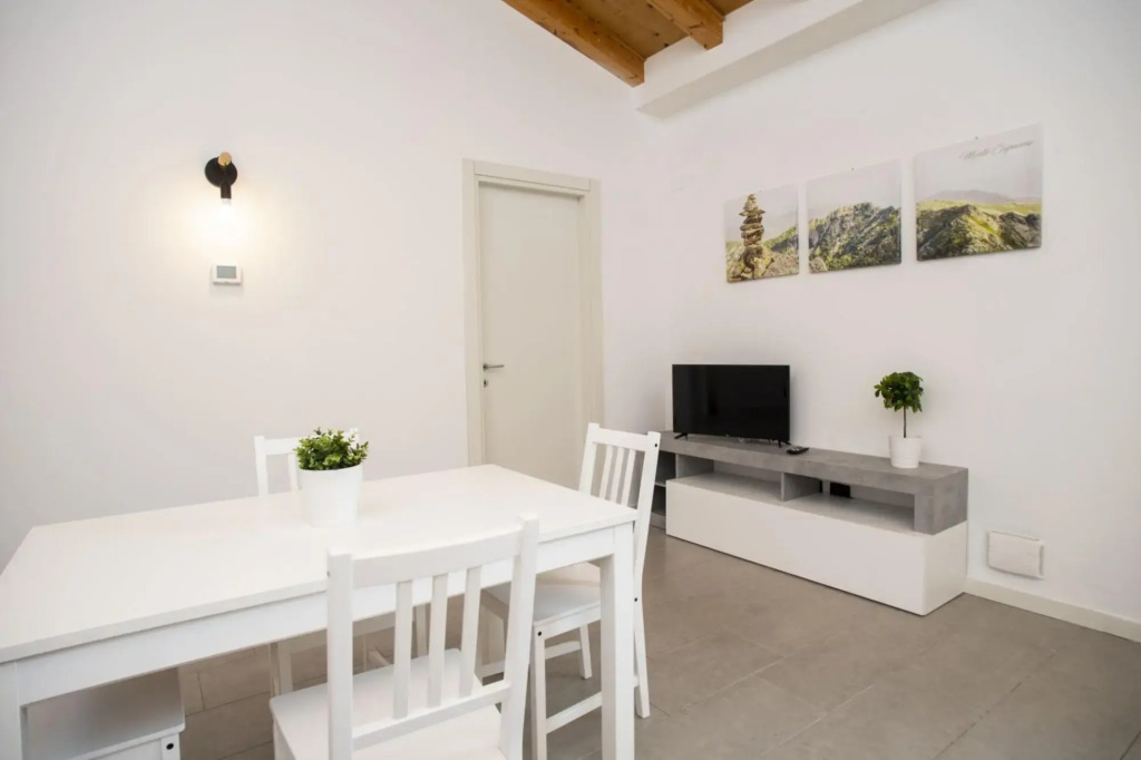 Two-room Loft 2/4 Dimora Mascagni in green building in Portoferraio-BILO 2/5 MASCAGNI DX